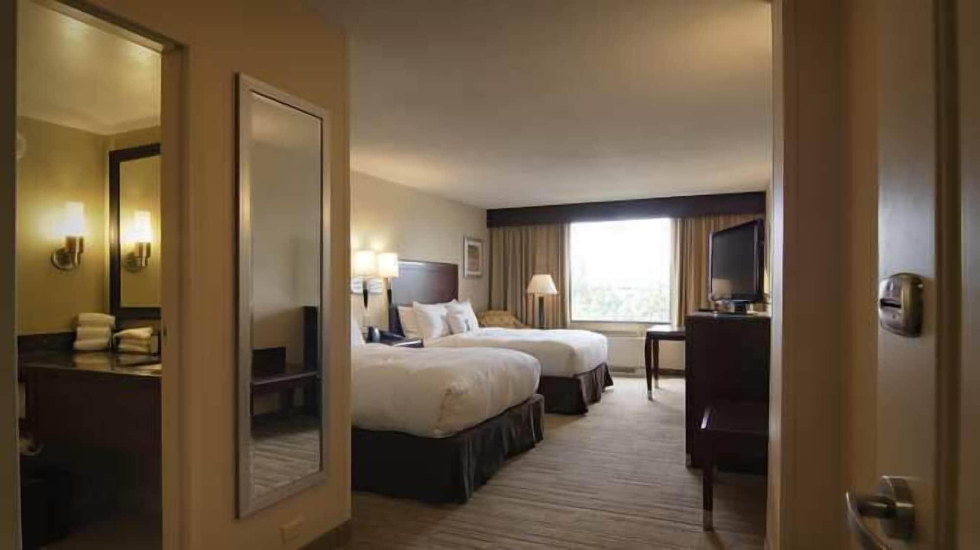 Doubletree By Hilton Hotel Denver - Thornton Eksteriør billede